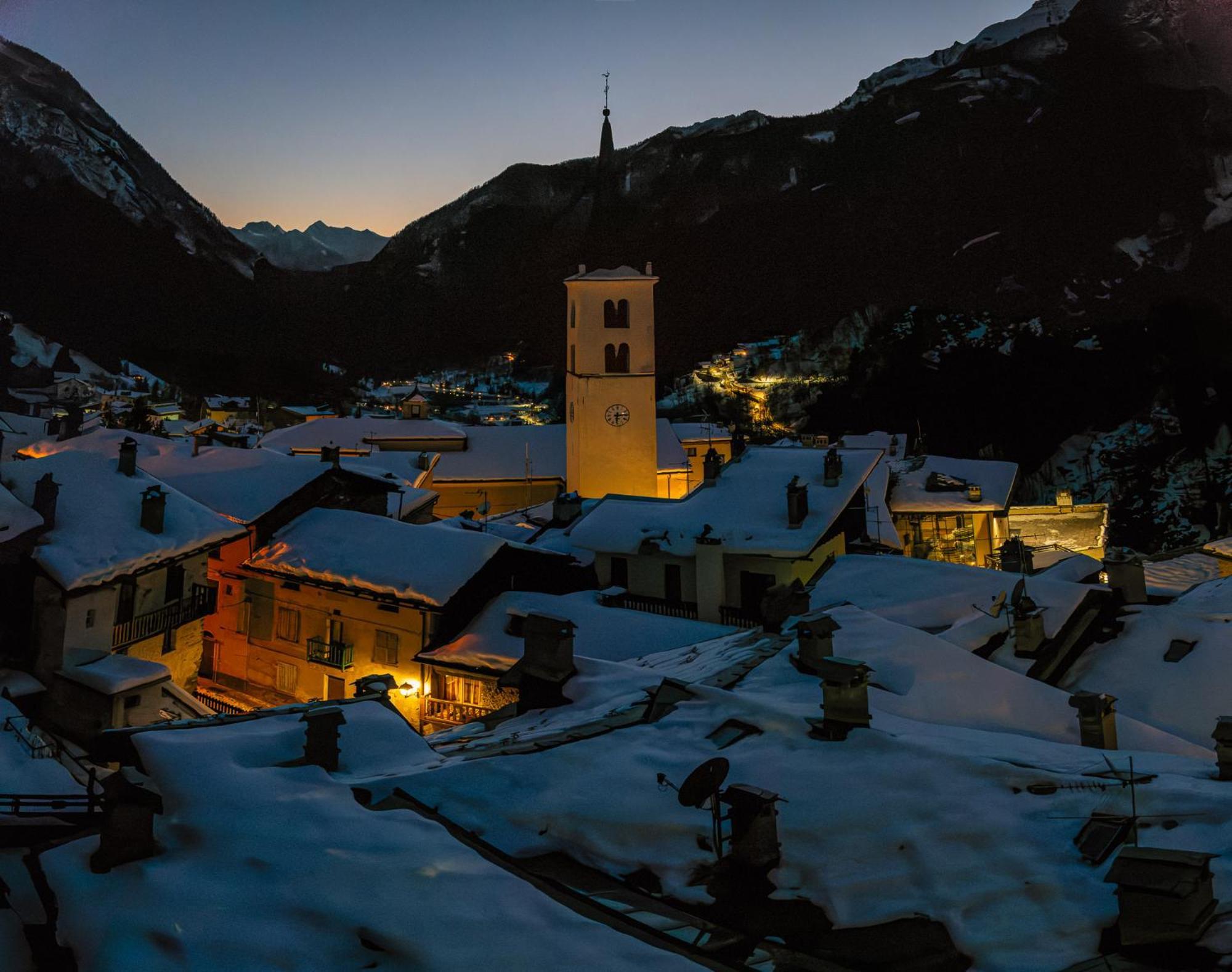 Caratteristico appartamento a due passi dal centro Valtournenche Esterno foto